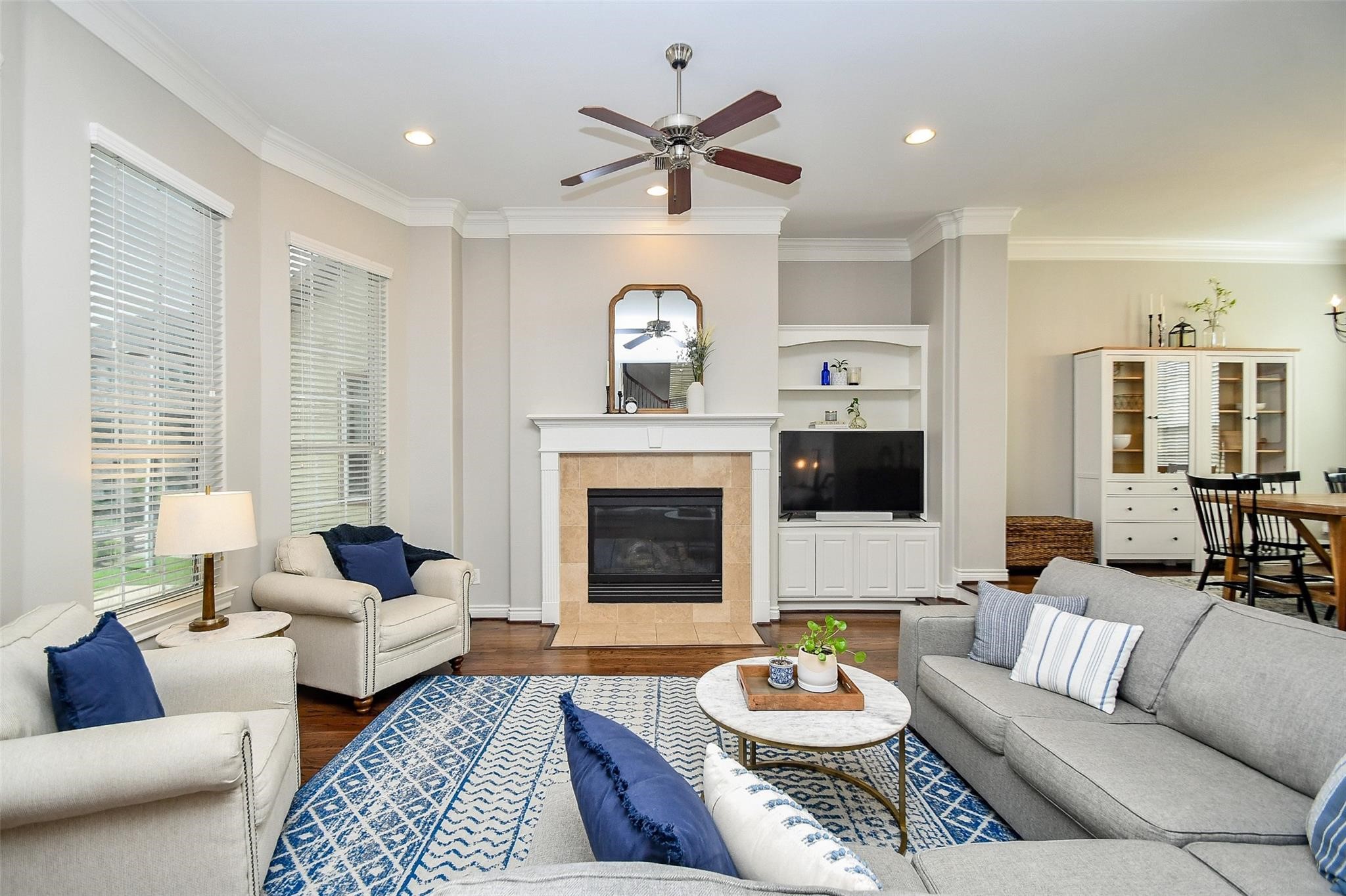2614 Maxroy Street Houston, TX 77007 - Photo 9 of 32 a living room with furniture and a fireplace