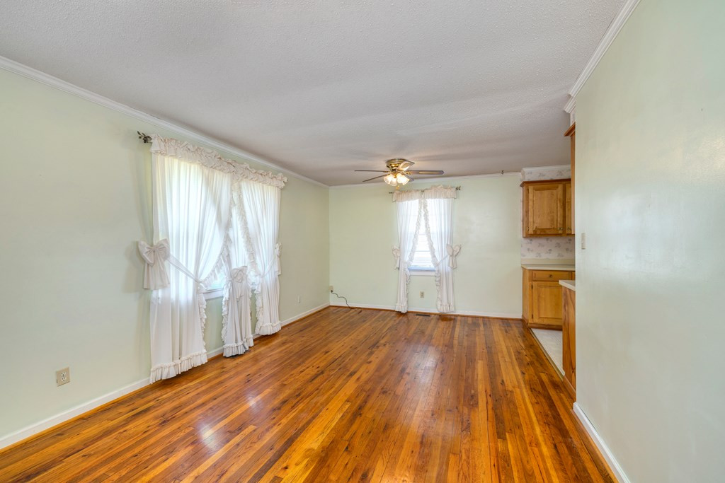 527 Georgetown Avenue Sumter, SC 29154 - Photo 12 of 30 Gallery Image 12
