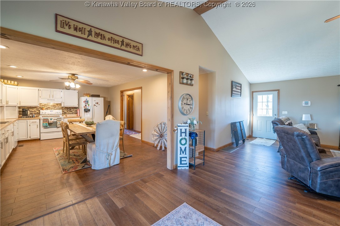 6657 Longdale Road Letart, WV 25253 - Photo 7 of 32 Gallery Image 7