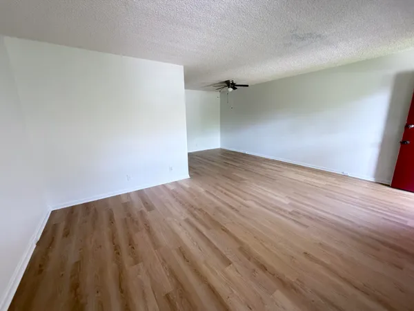 $1,500 | 100 Southwest 132nd Way, Unit 303K, Pembroke Pines, FL 33027