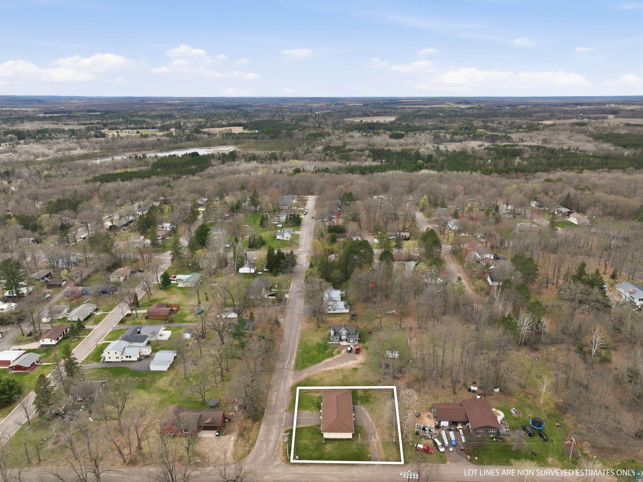 916-918 Michigan Street Spooner, WI 54801 - Photo 6 of 35