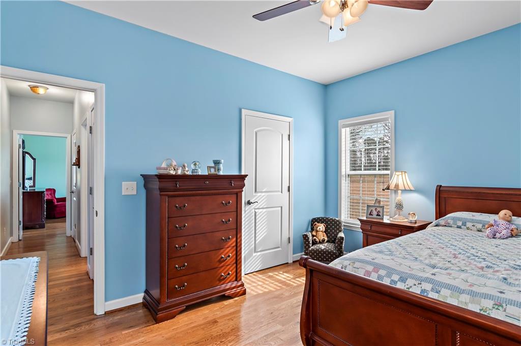 2151 Hickory Tree Road Winston-Salem, NC 27127 - Photo 20 of 31 2nd bedroom has enough space for your furniture
