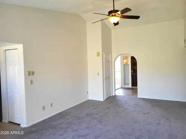$2,200 | 18243 North 43rd Drive, Glendale, AZ 85308