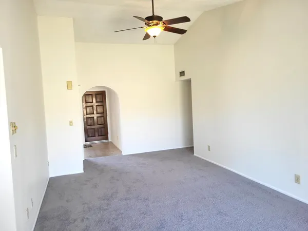 $2,200 | 18243 North 43rd Drive, Glendale, AZ 85308