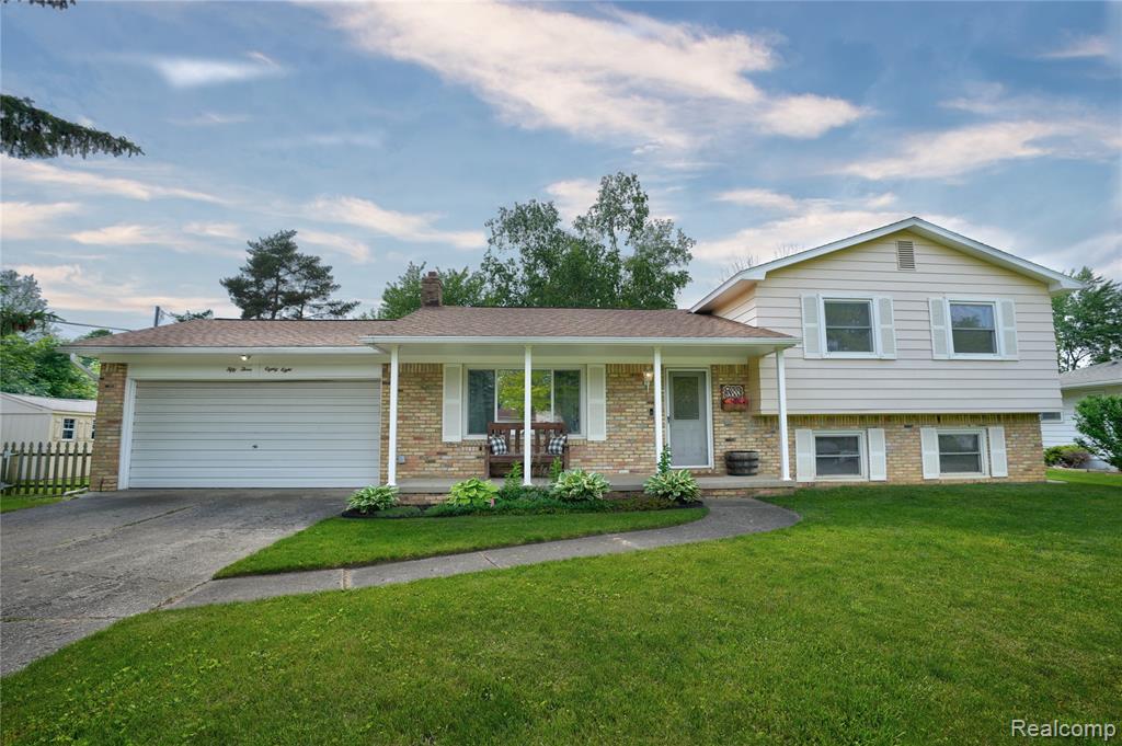 5388 North Georgetown Road Grand Blanc, MI 48439 - Photo 1 of 67 Gallery Image 1