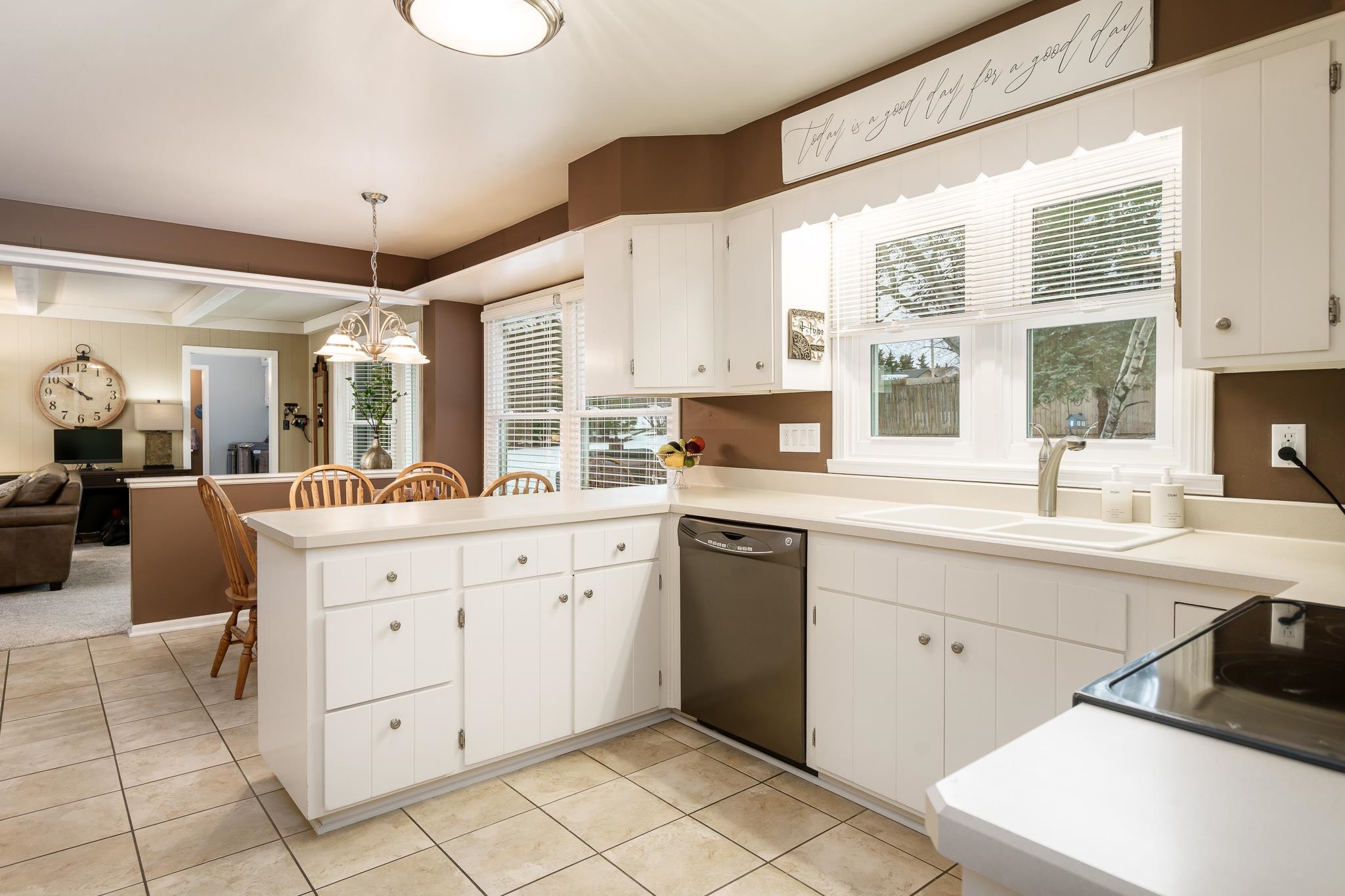 4552 Sunderman Road Rockford, IL 61114 - Photo 10 of 50 Gallery Image 10