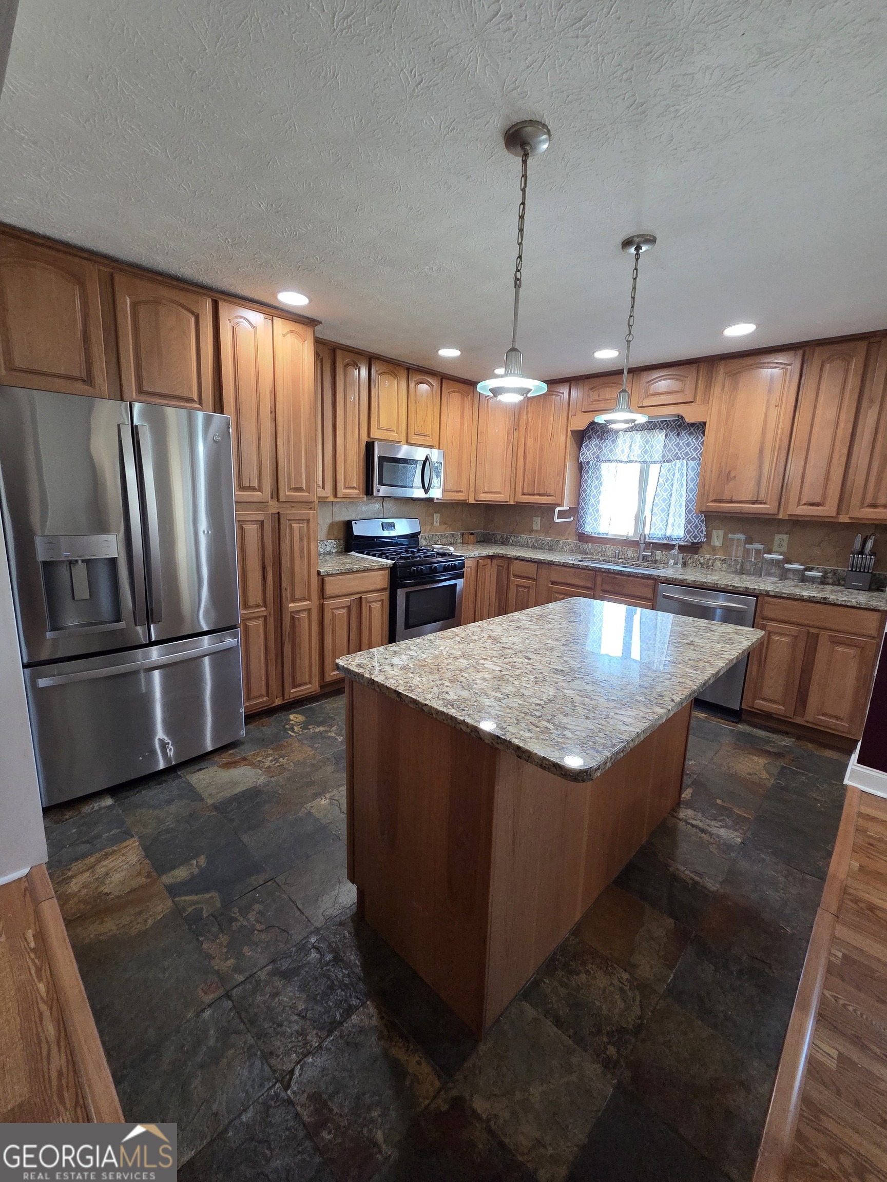 160 Fox Meadow Drive Covington, GA 30016 - Photo 7 of 22