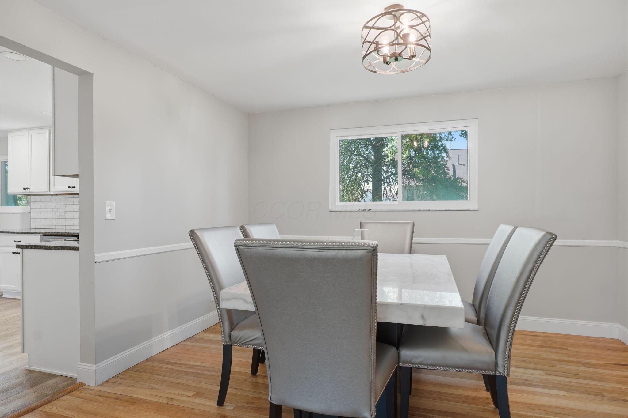 2547 McCutcheon Road Columbus, OH 43219 - Photo 7 of 55 dining room
