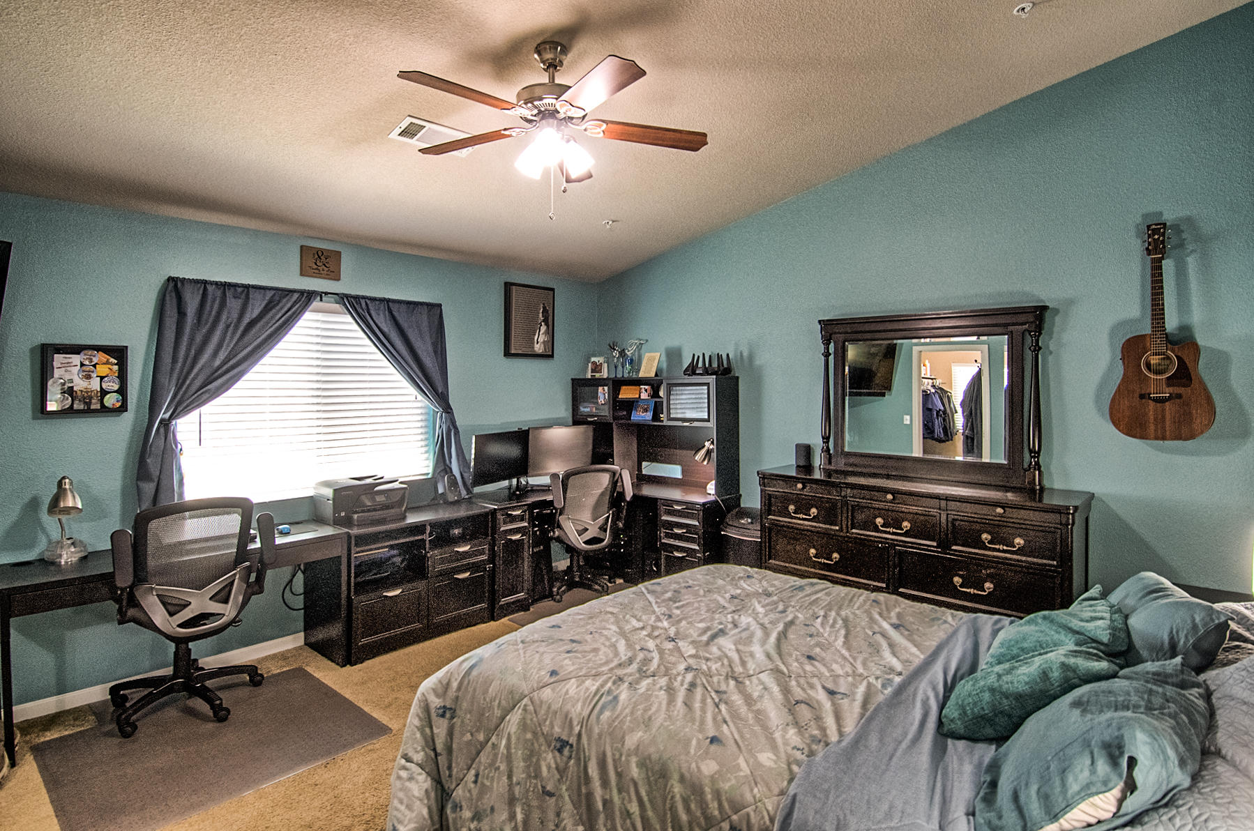 2296 Balls Ferry Road Anderson, CA 96007 - Photo 8 of 17 Master Bedroom