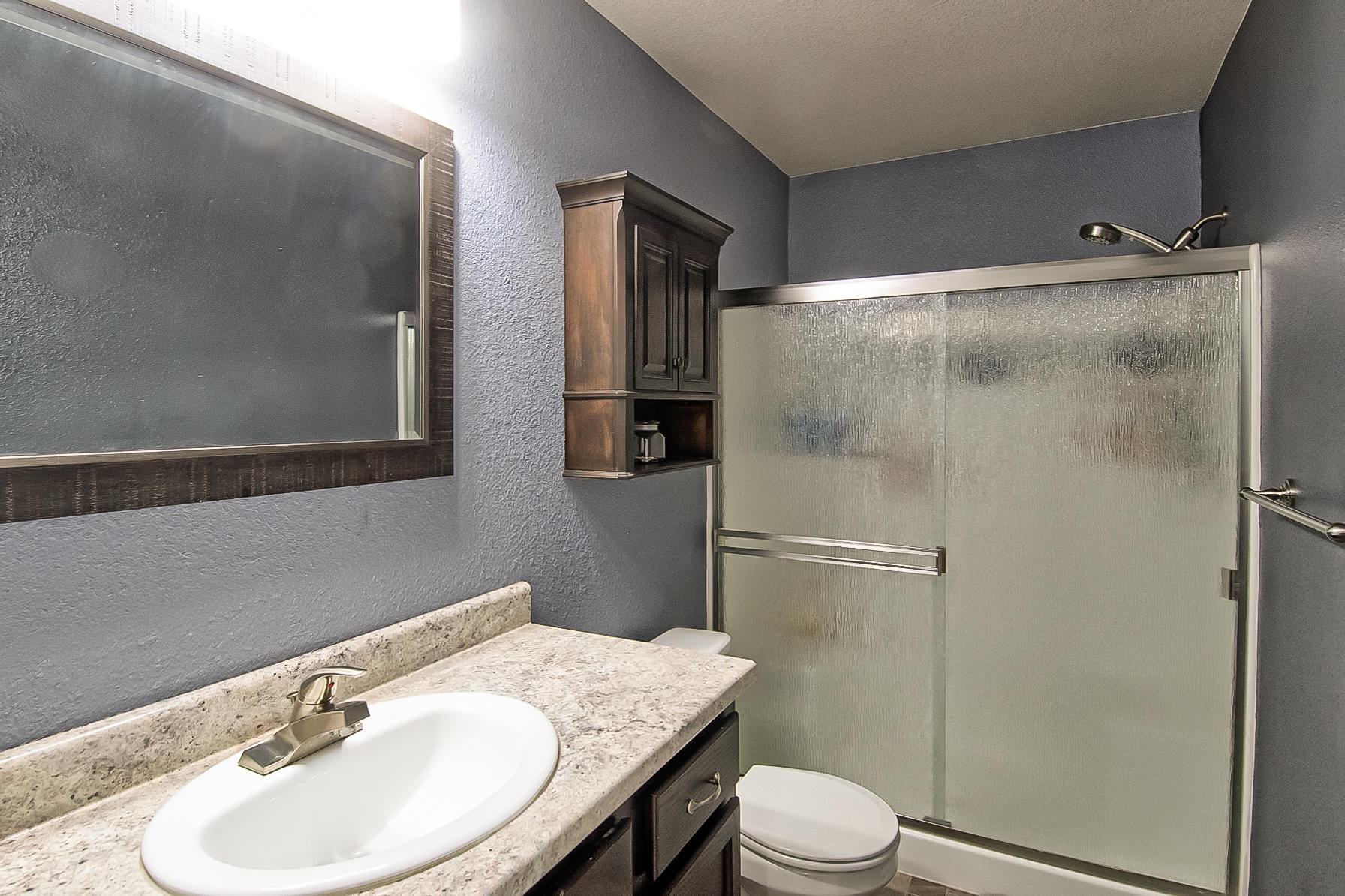 2296 Balls Ferry Road Anderson, CA 96007 - Photo 10 of 17 Master Bath