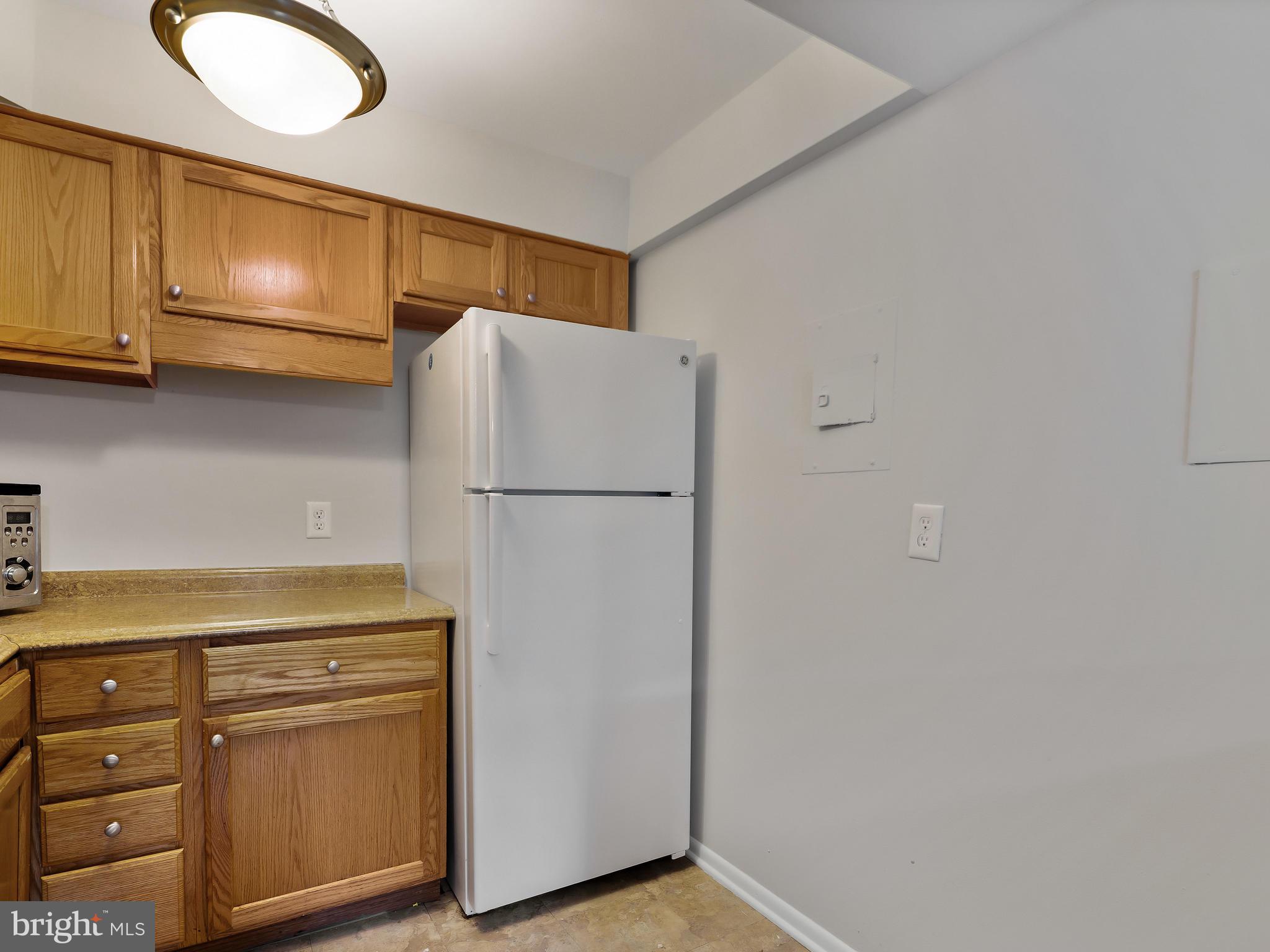 17816 Buehler Road, Unit 2A1 Olney, MD 20832 - Photo 11 of 36 Kitchen