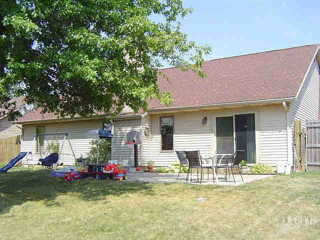 7927 Ridgeside Lane Fort Wayne, IN 46835 - Photo 2 of 20
