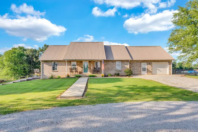 $1,199,000 | 887 Ray Cemetery Road, Sparta, TN 38583