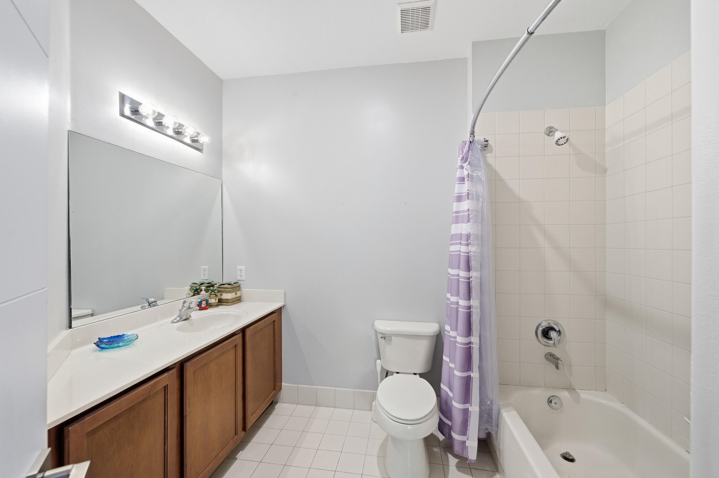 1725 Carvelle Drive Riviera Beach, FL 33404 - Photo 17 of 39 dsc_6946