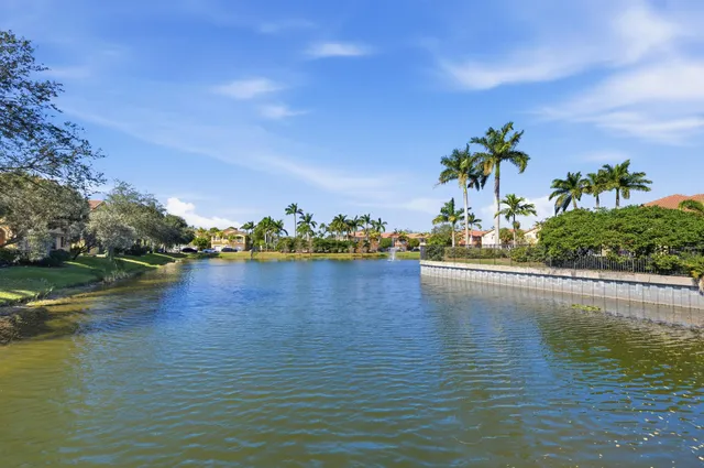 $300,000 | 1725 Carvelle Drive, Riviera Beach, FL 33404