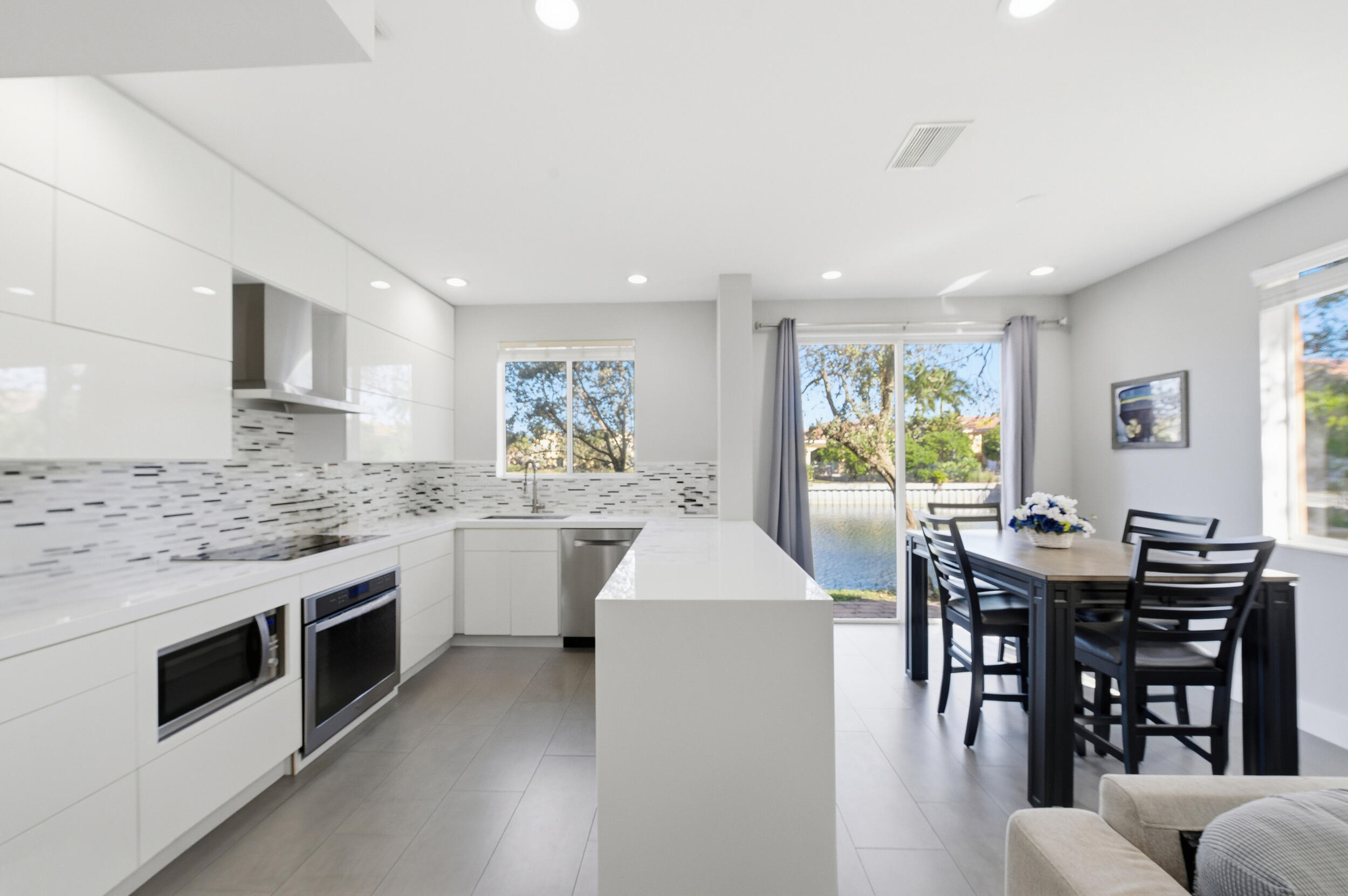 1725 Carvelle Drive Riviera Beach, FL 33404 - Photo 3 of 39 dsc_6826