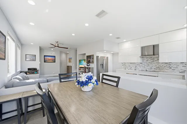 $300,000 | 1725 Carvelle Drive, Riviera Beach, FL 33404