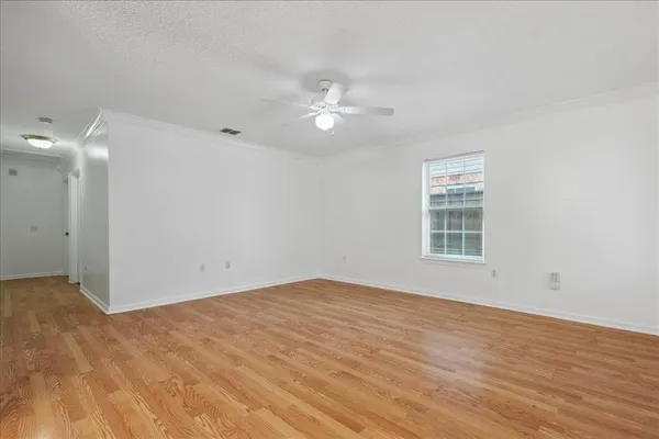 $2,100 | 4043 Gray Oak Place, Dallas, TX 75212