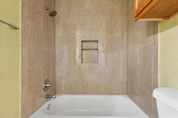 $2,100 | 4043 Gray Oak Place, Dallas, TX 75212