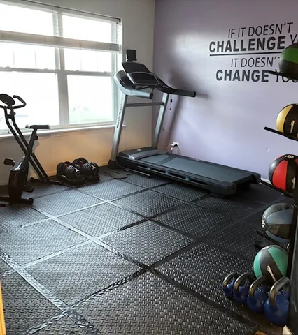 $529,900 | 528 Horizon Drive West, St. Charles, IL 60175