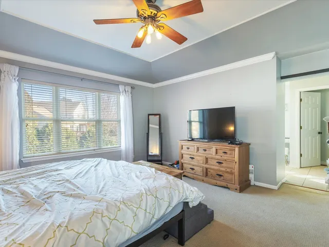 $529,900 | 528 Horizon Drive West, St. Charles, IL 60175