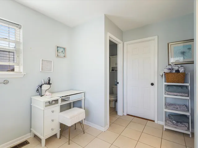 $529,900 | 528 Horizon Drive West, St. Charles, IL 60175