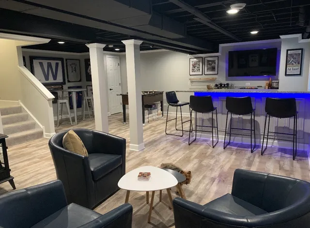 $529,900 | 528 Horizon Drive West, St. Charles, IL 60175