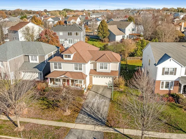 $529,900 | 528 Horizon Drive West, St. Charles, IL 60175