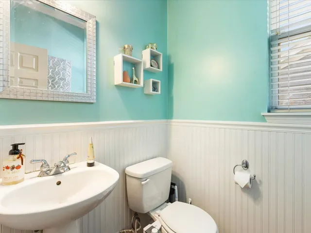 $529,900 | 528 Horizon Drive West, St. Charles, IL 60175