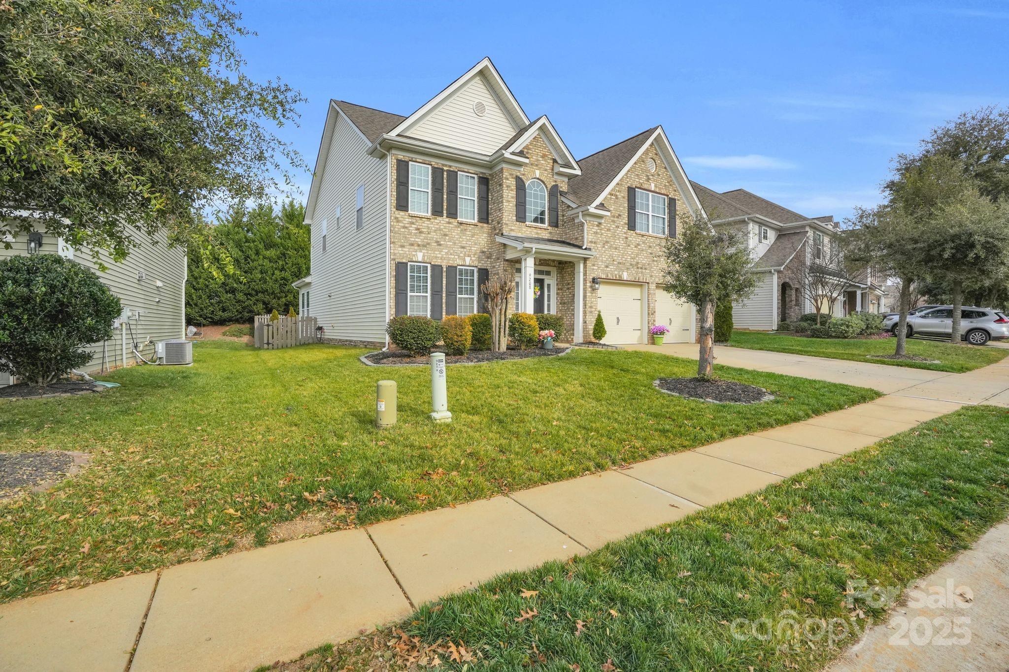 9208 Inverness Bay Road Charlotte, NC 28278 - Photo 2 of 31