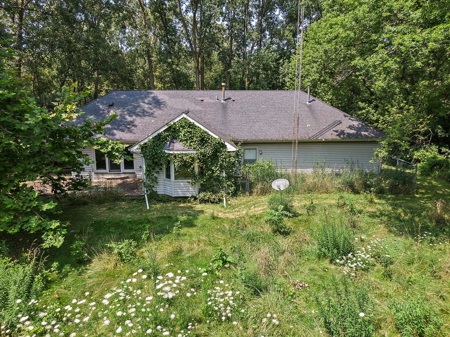 18707 Stevens Road Marengo, IL 60152 - Photo 35 of 35 a house view with a garden space