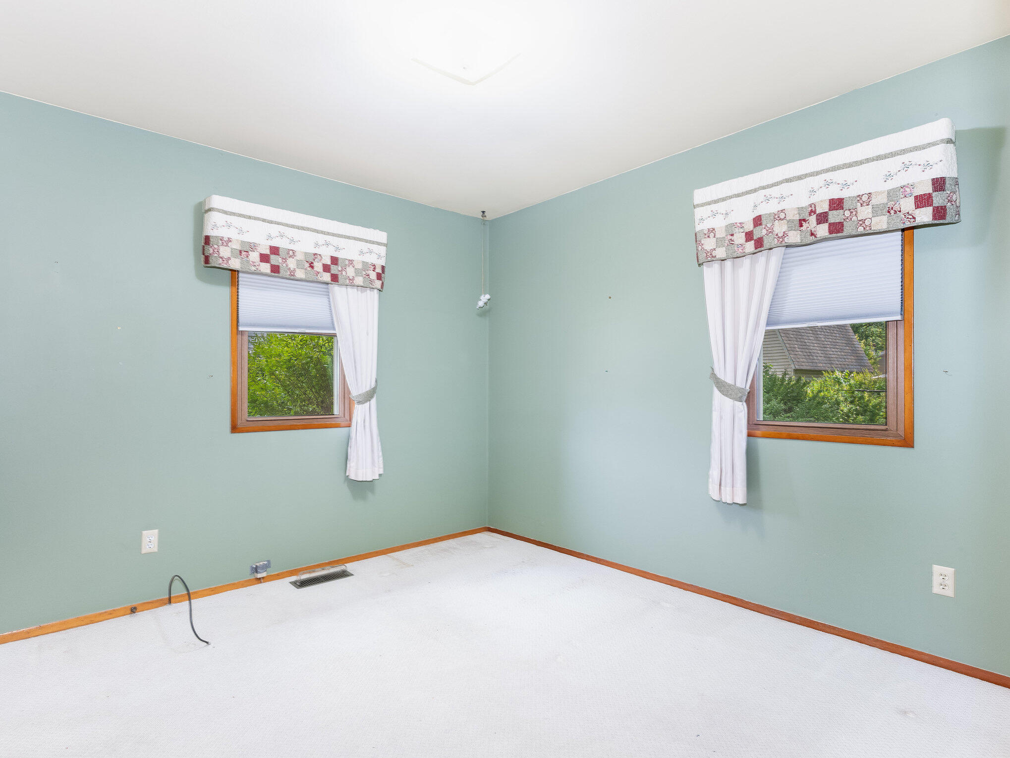 5835 Springfield Avenue Portage, IN 46368 - Photo 12 of 22 2038x1530