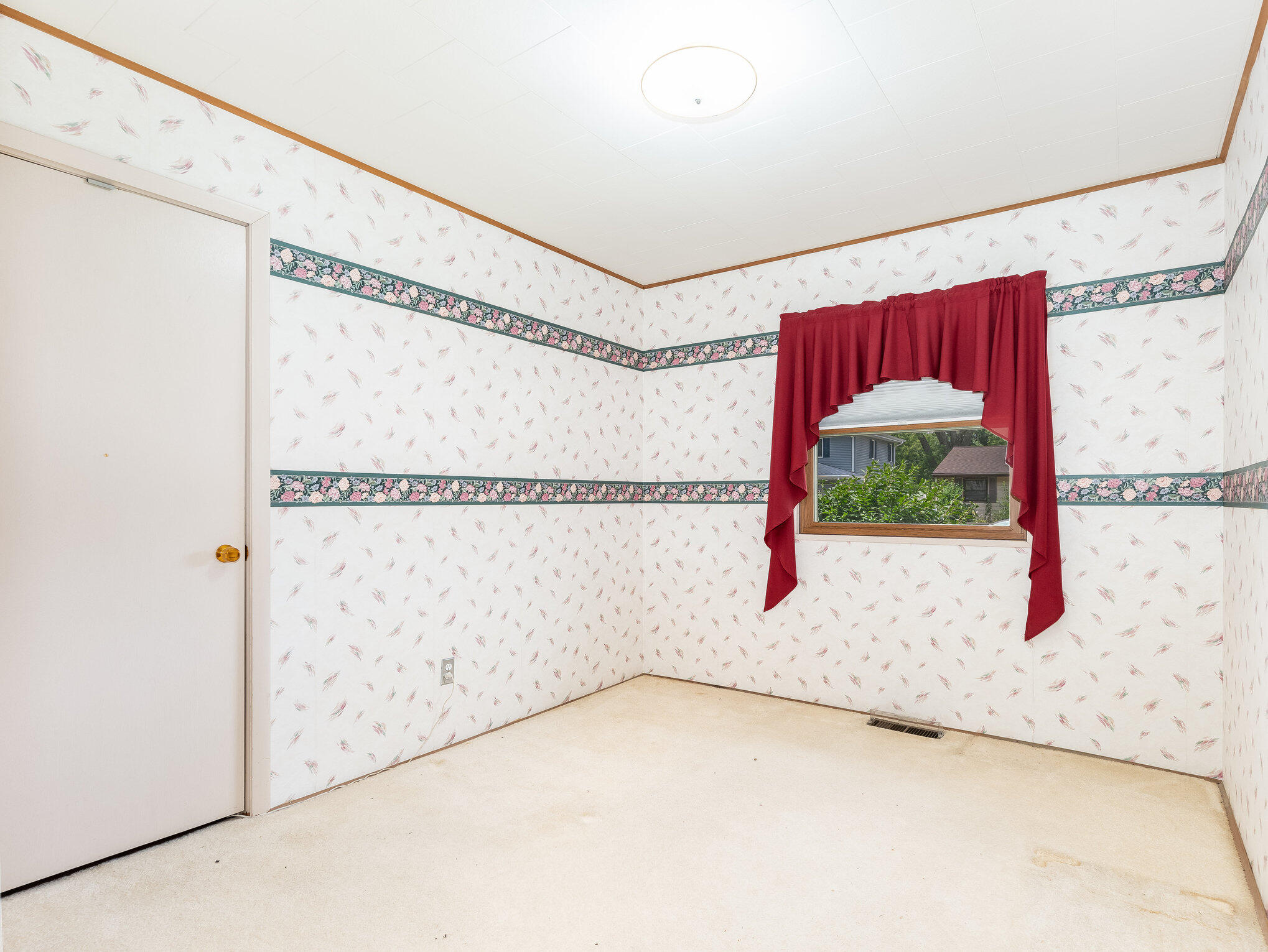 5835 Springfield Avenue Portage, IN 46368 - Photo 13 of 22 2038x1531
