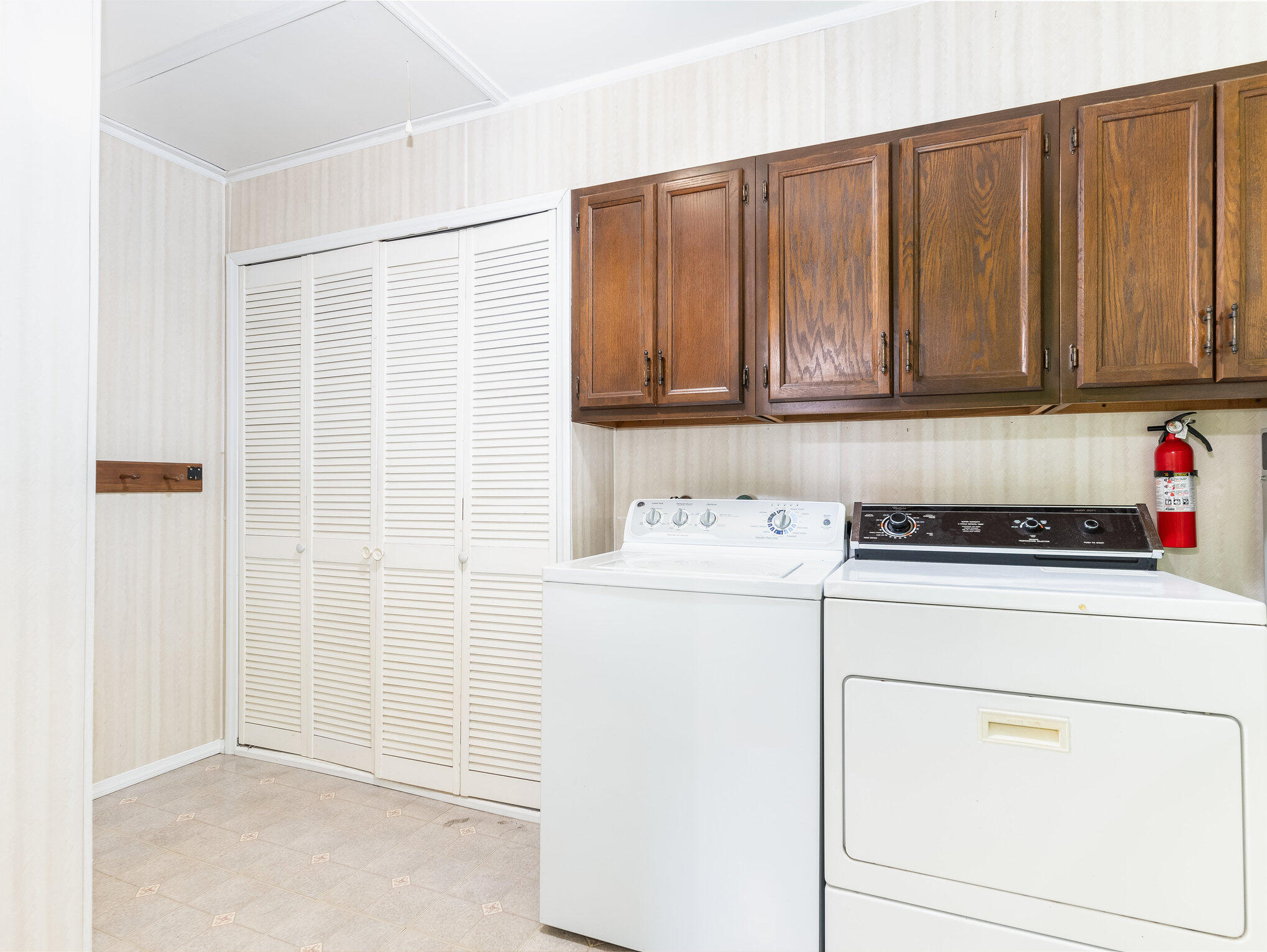 5835 Springfield Avenue Portage, IN 46368 - Photo 14 of 22 2038x1531