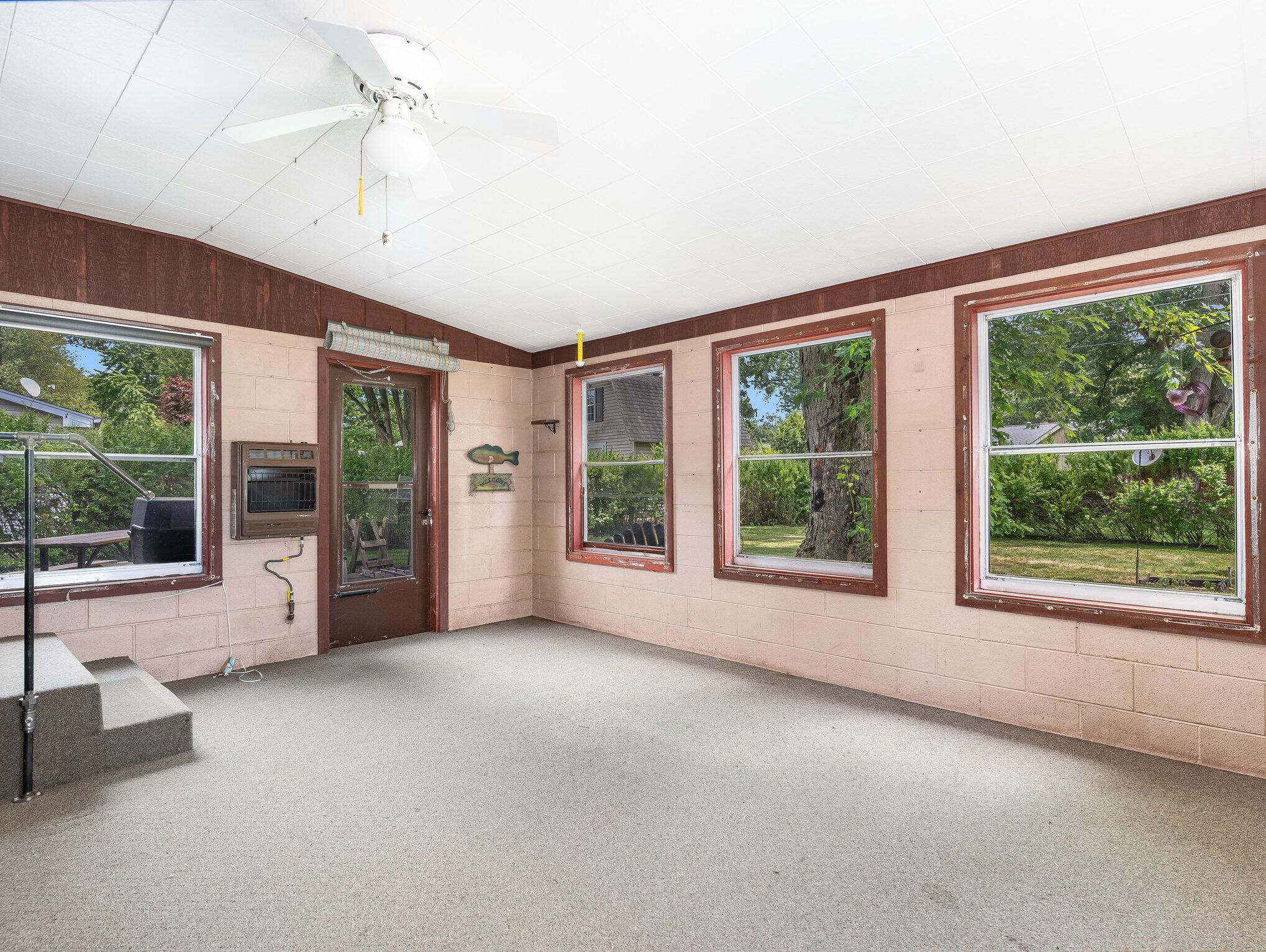 5835 Springfield Avenue Portage, IN 46368 - Photo 2 of 22 2038x1533