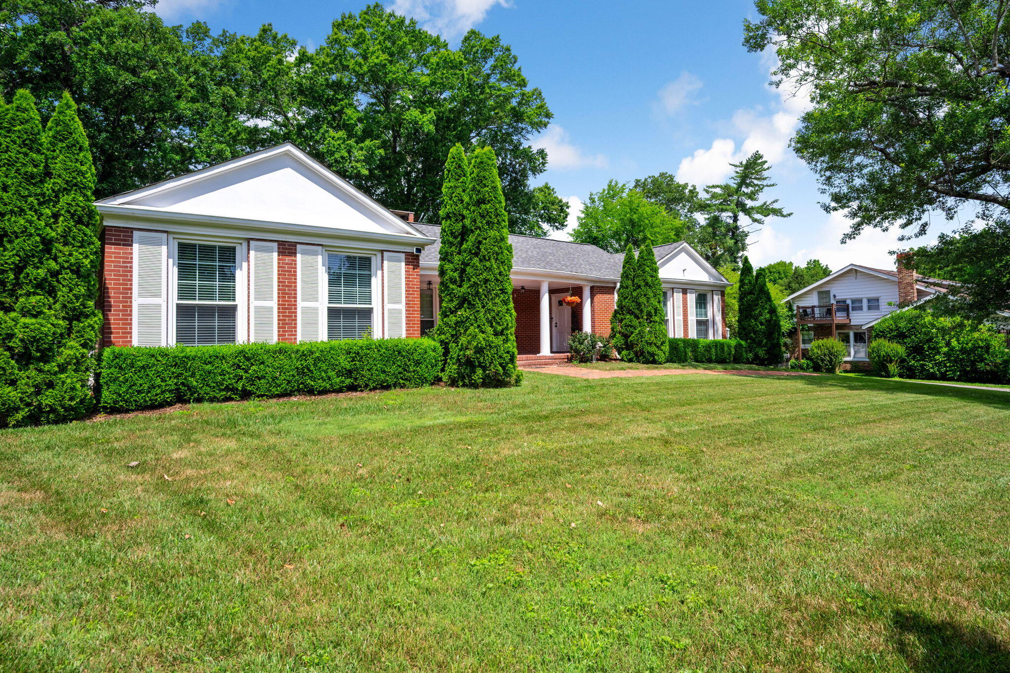 1121 South Crest Road Rossville, GA 30741 - Photo 3 of 45 3-web-or-mls-DSC_3462