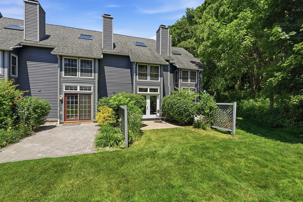 71 Amity Place, Unit 71 Amherst, MA 01002 - Photo 34 of 41