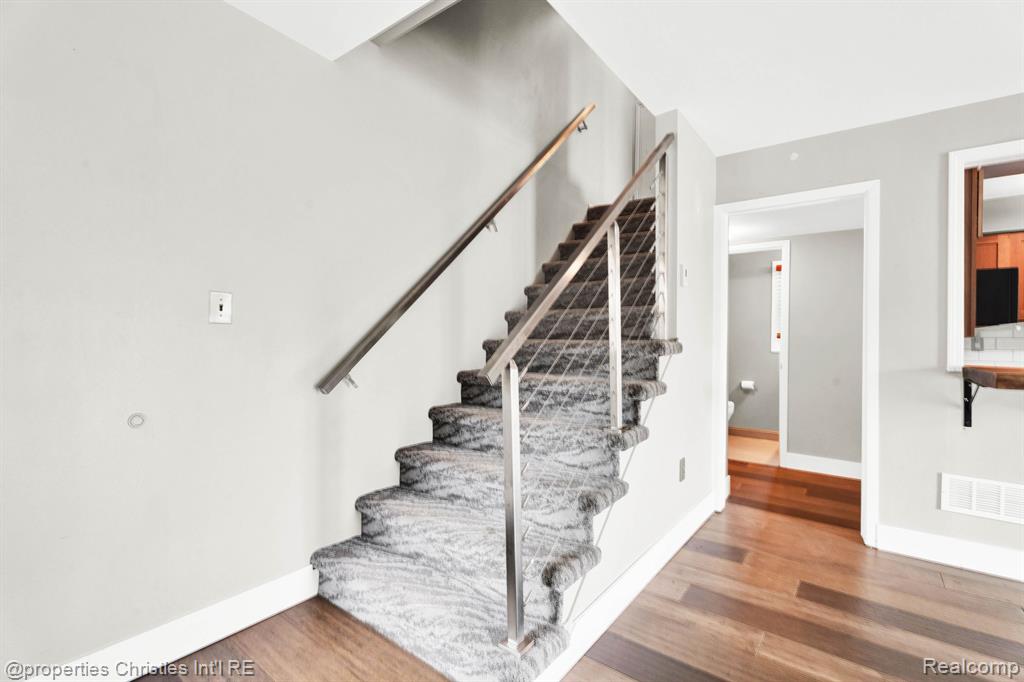 5085 Crooks Road, Unit 59 Royal Oak, MI 48073 - Photo 21 of 38 Gallery Image 21