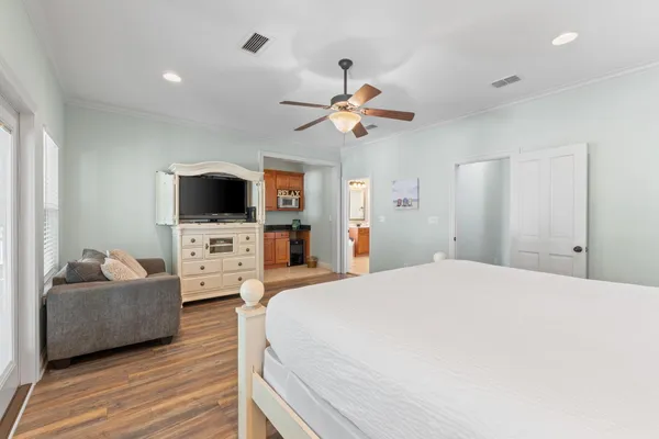 $1,049,000 | 209 Grand Key Loop East, Destin, FL 32541