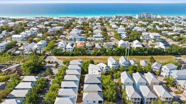 $1,049,000 | 209 Grand Key Loop East, Destin, FL 32541