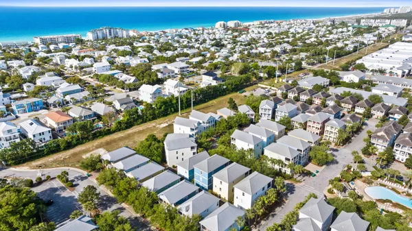 $1,049,000 | 209 Grand Key Loop East, Destin, FL 32541