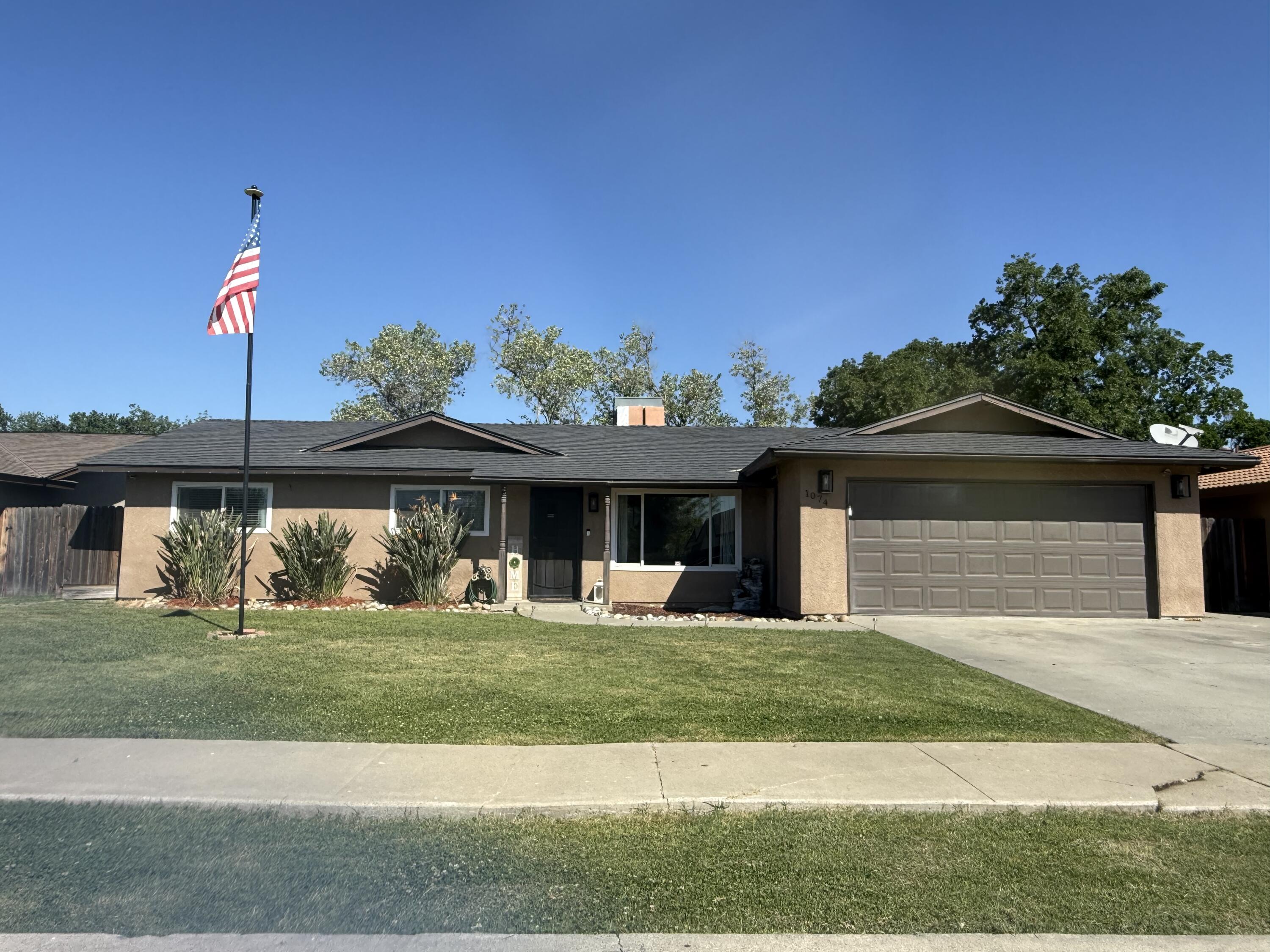 1074 Raymond Road Hanford, CA 93230 - Photo 1 of 33 IMG_7983