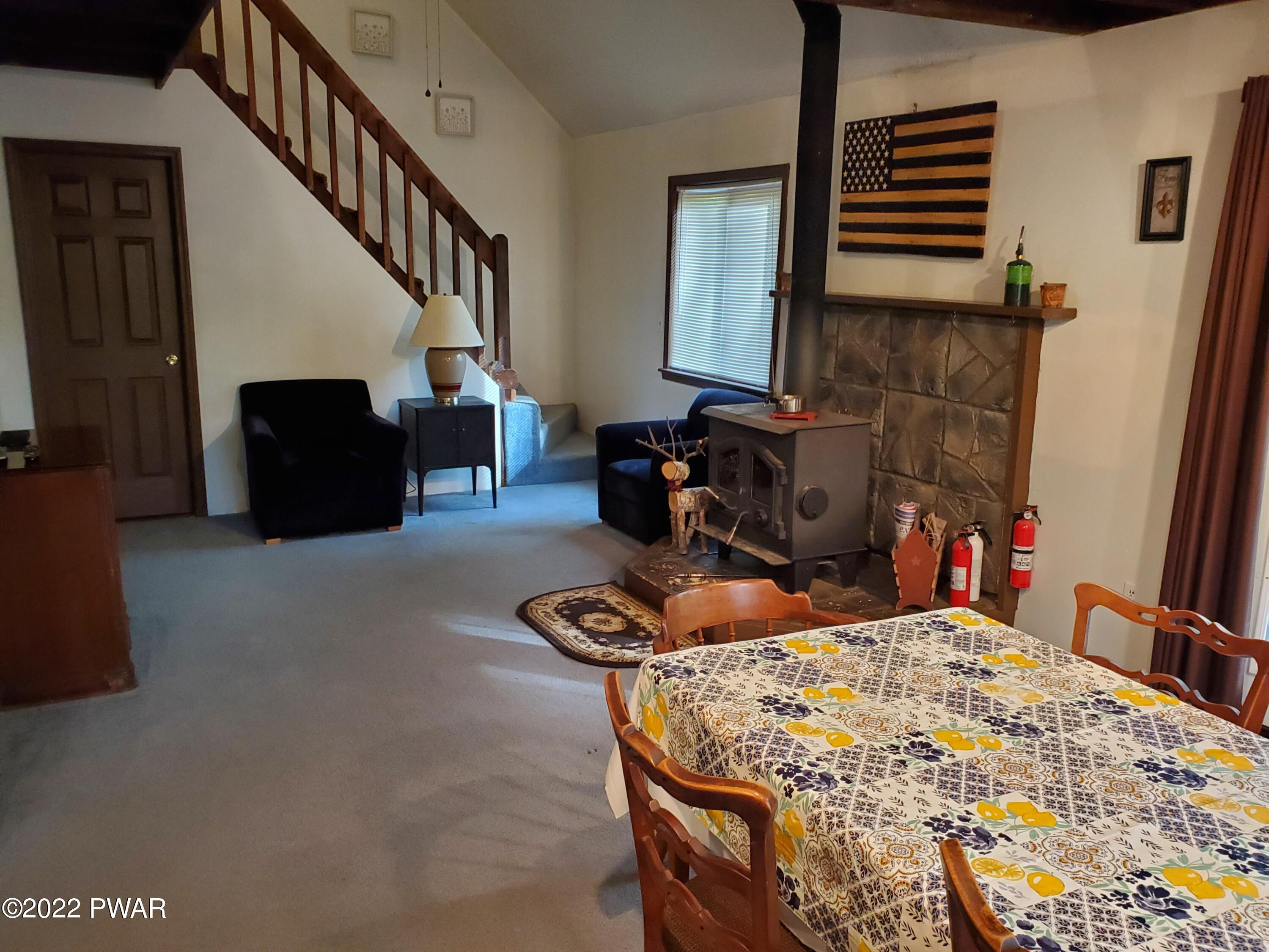 251 Oak Hill Road Hawley, PA 18428 - Photo 15 of 90 Living / Dining