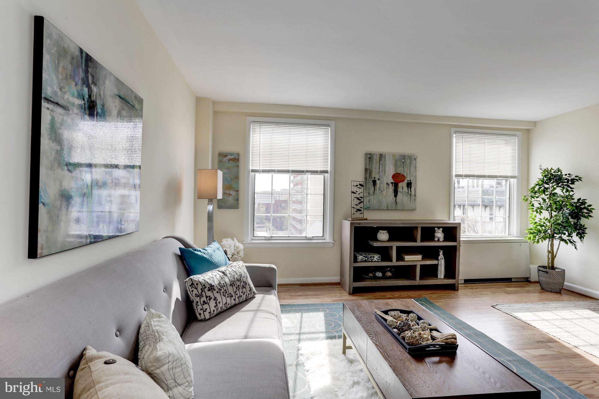 1880 Columbia Road Northwest, Unit 504 Washington, DC 20009 - Photo 6 of 30 Living room