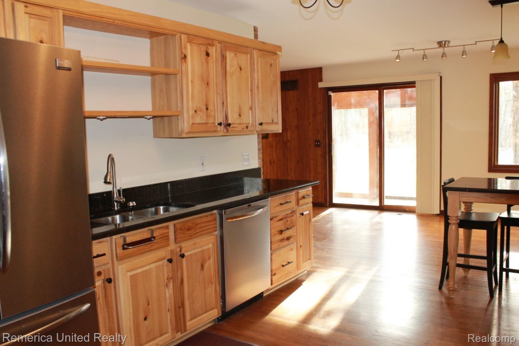 4144 Center Road Linden, MI 48451 - Photo 2 of 66 IMG_0207.JPG