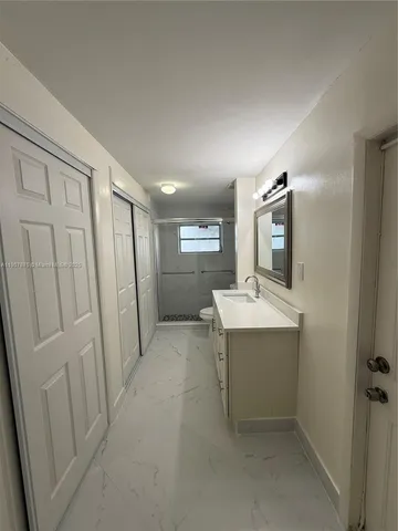 a view of utility room