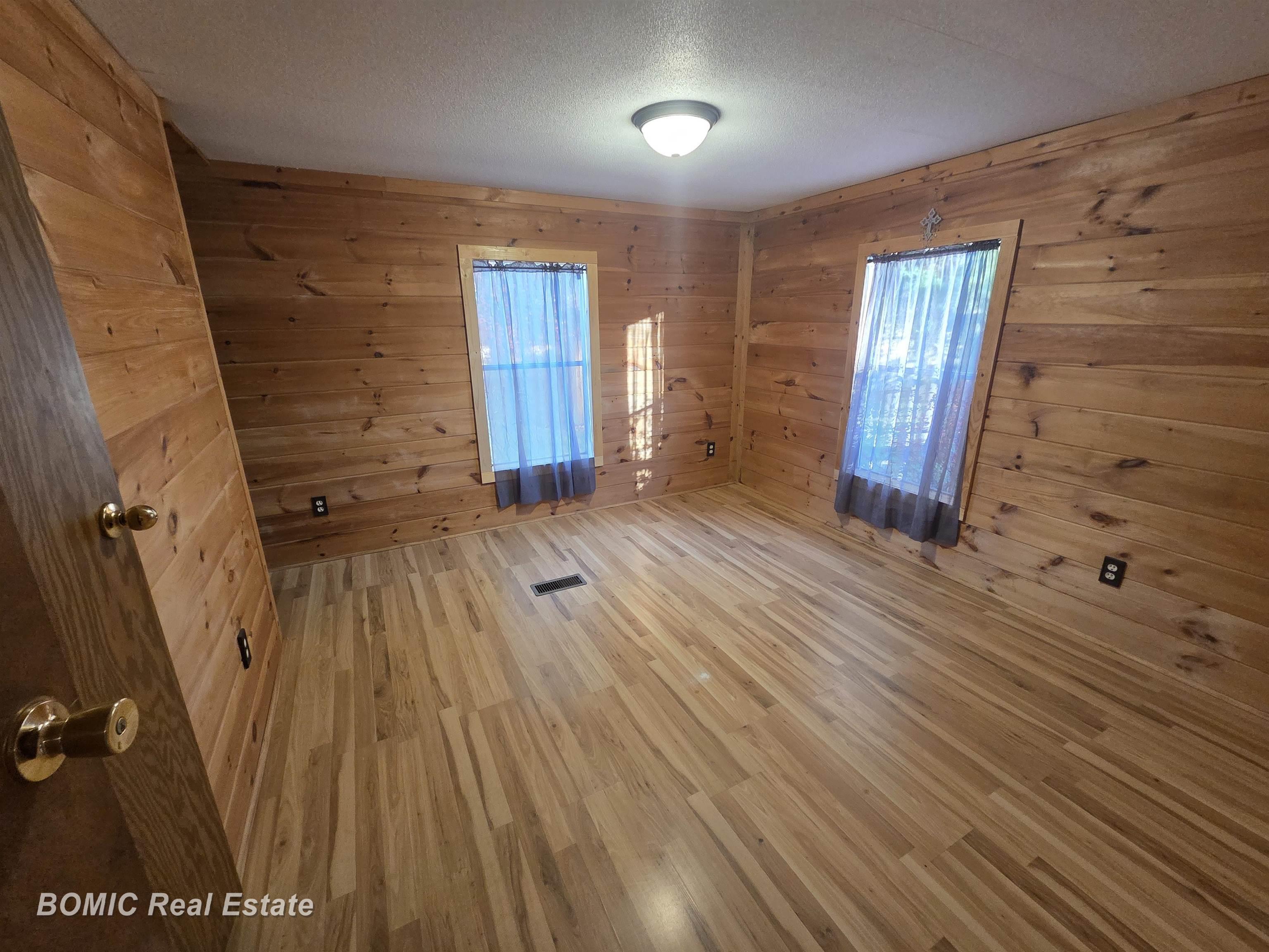 5446 Rupprecht Road Vassar, MI 48768 - Photo 8 of 12 Gallery Image 8