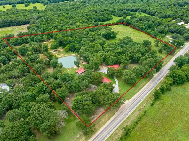 $1,120,000 | 10205 South State Highway 78, Ravenna, TX 75476