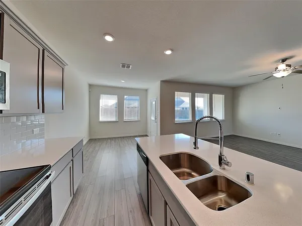 $1,900 | 4925 Woodloch Drive, Princeton, TX 75407