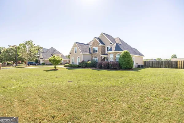 $436,500 | 61 Peregrine Drive, Byron, GA 31008